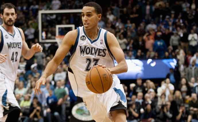 MINNEAPOLIS, MN - OCTOBER 30: Kevin Martin #23 of the Minnesota Timberwolves drives to the basket during the game against the Orlando Magic on October 30, 2013 at Target Center in Minneapolis, Minnesota. NOTE TO USER: User expressly acknowledges and agrees that, by downloading and or using this Photograph, user is consenting to the terms and conditions of the Getty Images License Agreement. (Photo by Hannah Foslien/Getty Images)