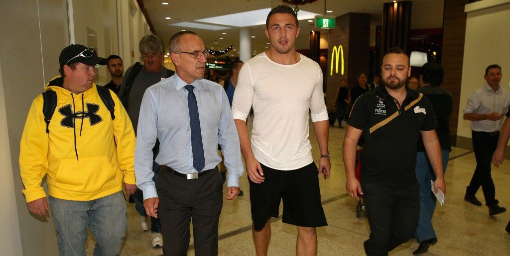 SYDNEY, AUSTRALIA - NOVEMBER 11: Sam Burgess arrives at Sydney Airport prior to a South Sydney Rabbitohs press conference at Sydney International Airport on November 11, 2015 in Sydney, Australia. Burgess returns to Sydney to begin a contract in the NRL with the Rabbitohs after playing rugby union with Bath and England in the Rugby World Cup. (Photo by Cameron Spencer/Getty Images)