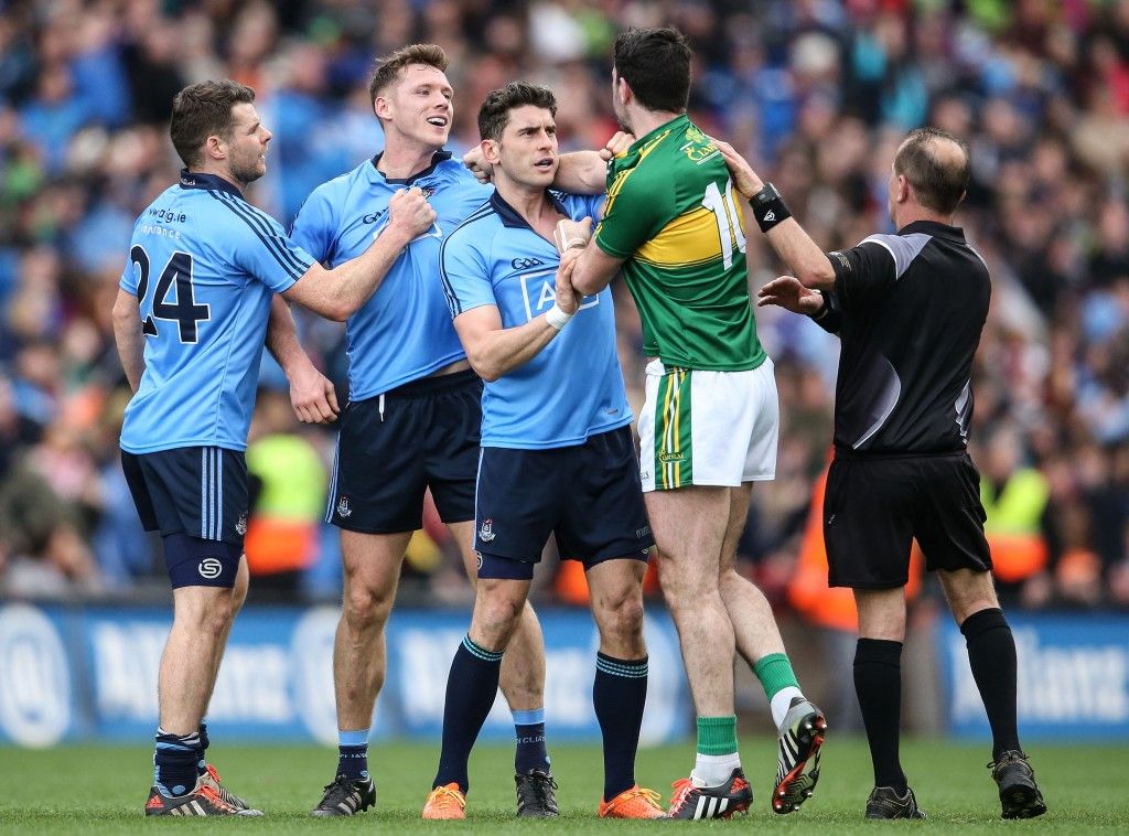 Allianz Football League Division 1 Final, Croke Park, Dublin 24/4/2016 Dublin vs Kerry Kerry's Bryan Sheehan has words with Paul Flynn of Dublin after the final whistle Mandatory Credit ©INPHO/Cathal Noonan