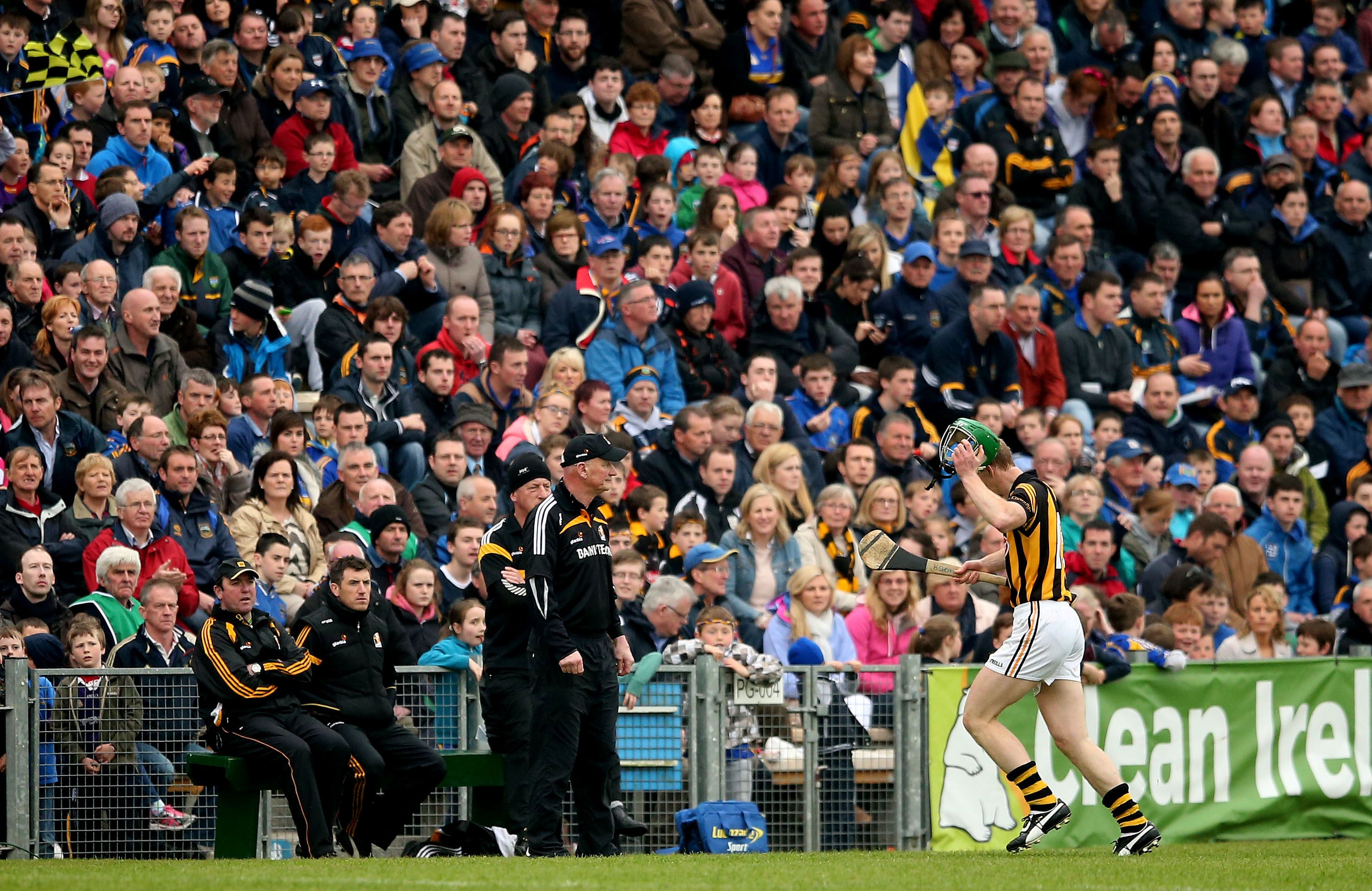 Allianz Hurling League Division 1 Final 4/5/2014 Kilkenny vs Tipperary Kilkenny’s Henry Shefflin is replaced as manager Brian Cody looks on Mandatory Credit ©INPHO/James Crombie