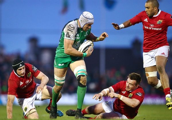 Tommy O'Donnell, Niall Scannell and Simon Zebo tackle Ultan Dillane 16/4/2016