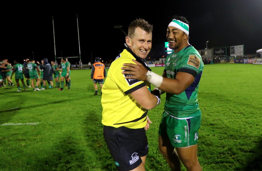 Guinness PRO12, Sportsground, Galway 30/9/2016 Connacht vs Edinburgh Connacht’s Bundee Aki chats to referee Nigel Owens after the game Mandatory Credit ©INPHO/James Crombie