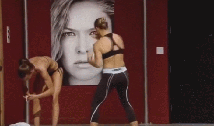 Rousey-shadow.gif