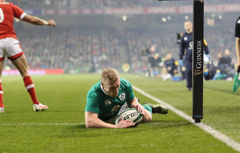 Guinness Series, Aviva Stadium, Dublin 12/11/2016 Ireland vs Canada Ireland’s Keith Earls scores a try Mandatory Credit ©INPHO/Billy Stickland
