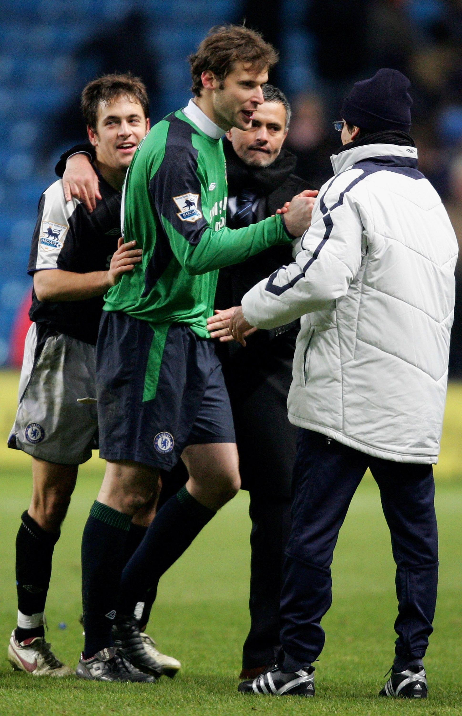 MANCHESTER, UNITED KINGDOM - DECEMBER 28: Joe Cole of Chelsea is congratulated by Jose Mourinho after the Barclays Premiership match between Manchester City and Chelsea at the City of Manchester Stadium on December 28, 2005 in Manchester, England. (Photo by Ross Kinnaird/Getty Images)