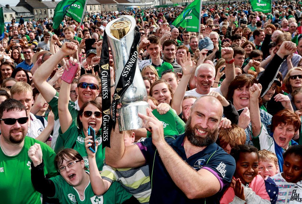 John Muldoon with fans and the trophy 29/5/2016