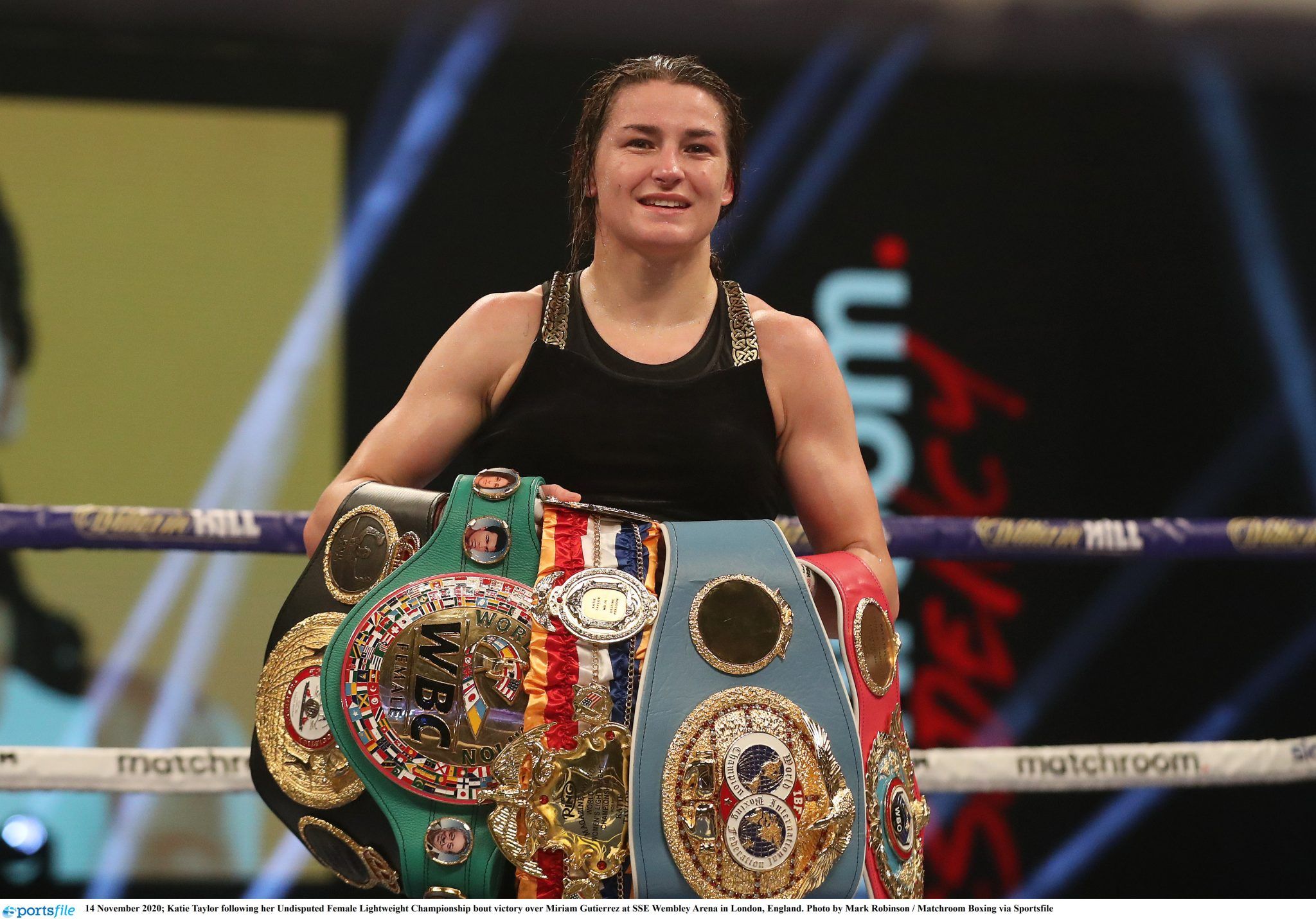 Hykler kylling skille sig ud All of boxing's world title belts explained - unifications, undisputed,  mandatories - we cover it all | SportsJOE.ie